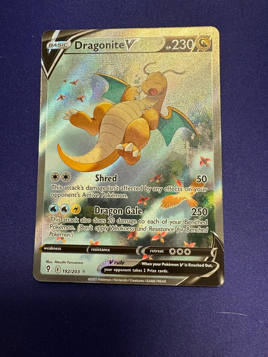 Dragonite V Evolving Skies 192/203 Ultra Rare 2021 Pokemon NM